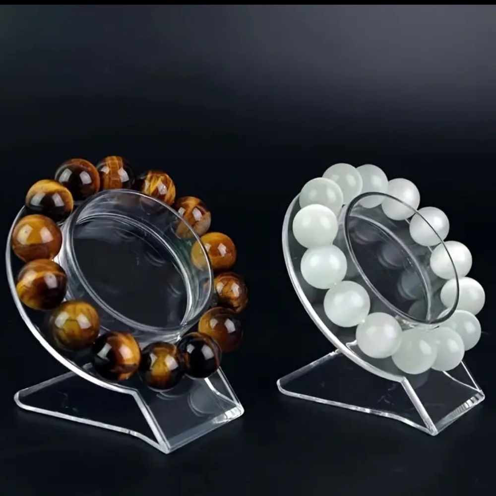 Bracelet holder/stand